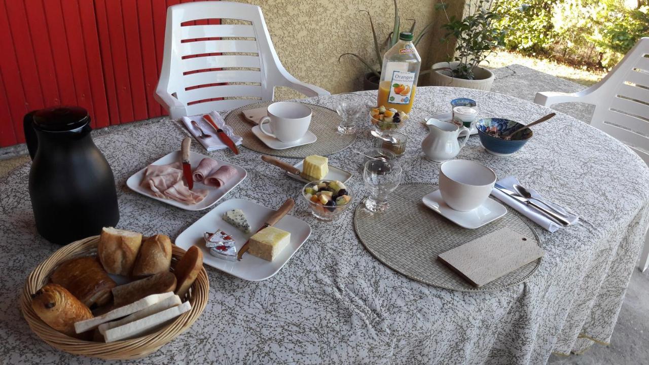 La Demeure D'Helice Bed & Breakfast Langlade Dış mekan fotoğraf